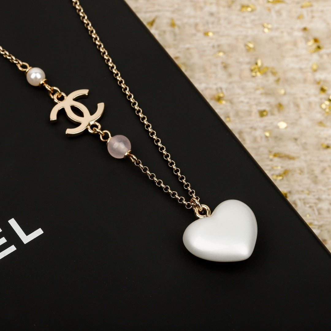 샤넬 메탈 레진 글래스 펄 네클리스