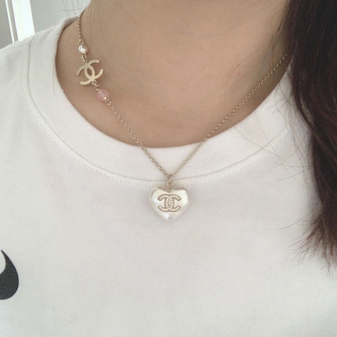 샤넬 메탈 레진 글래스 펄 네클리스