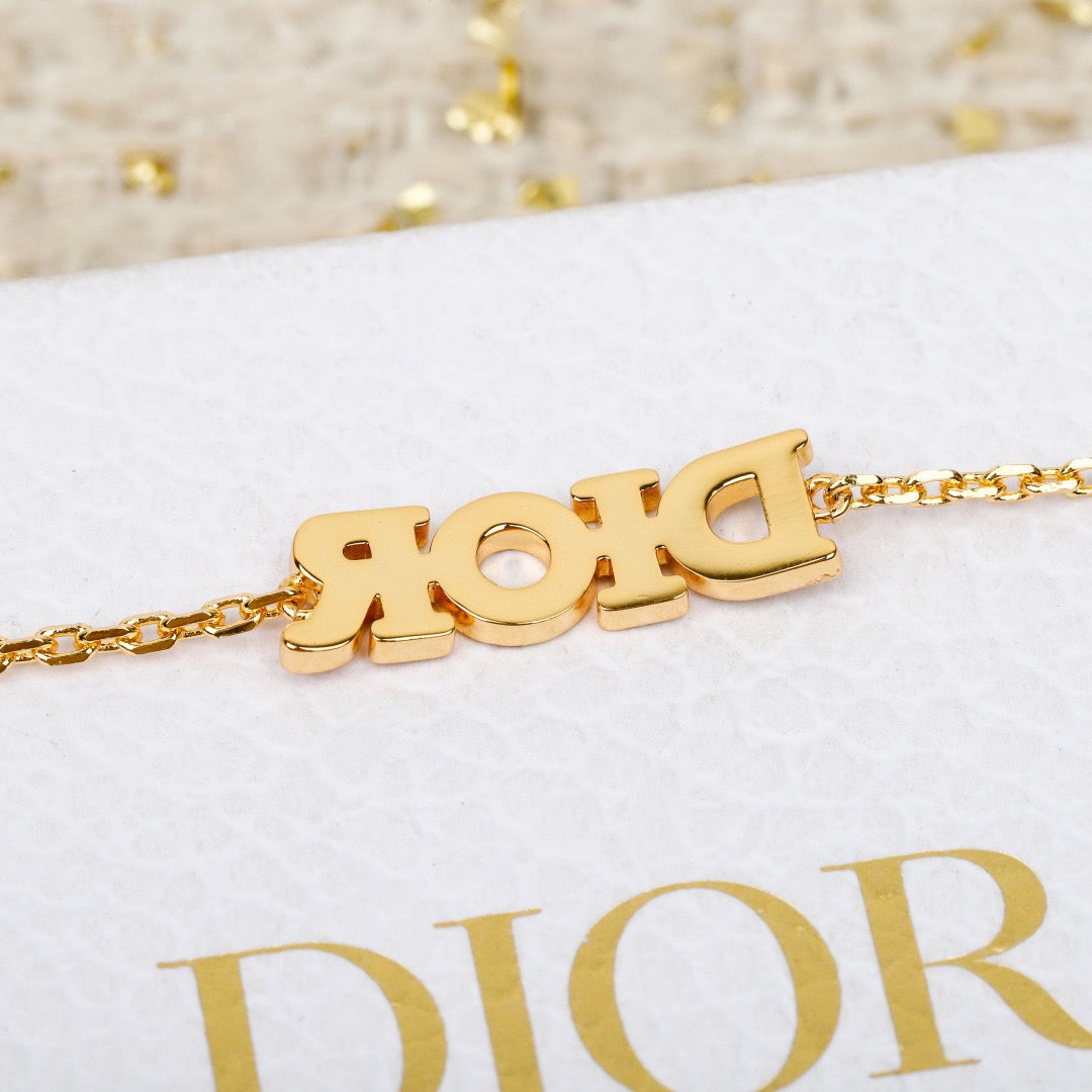 디올 evolution 브레이슬릿