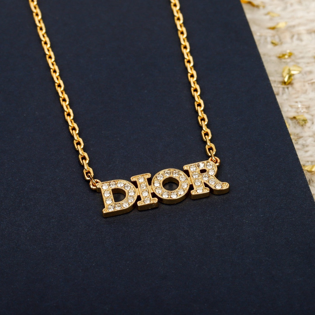 디올 evolution 네크리스