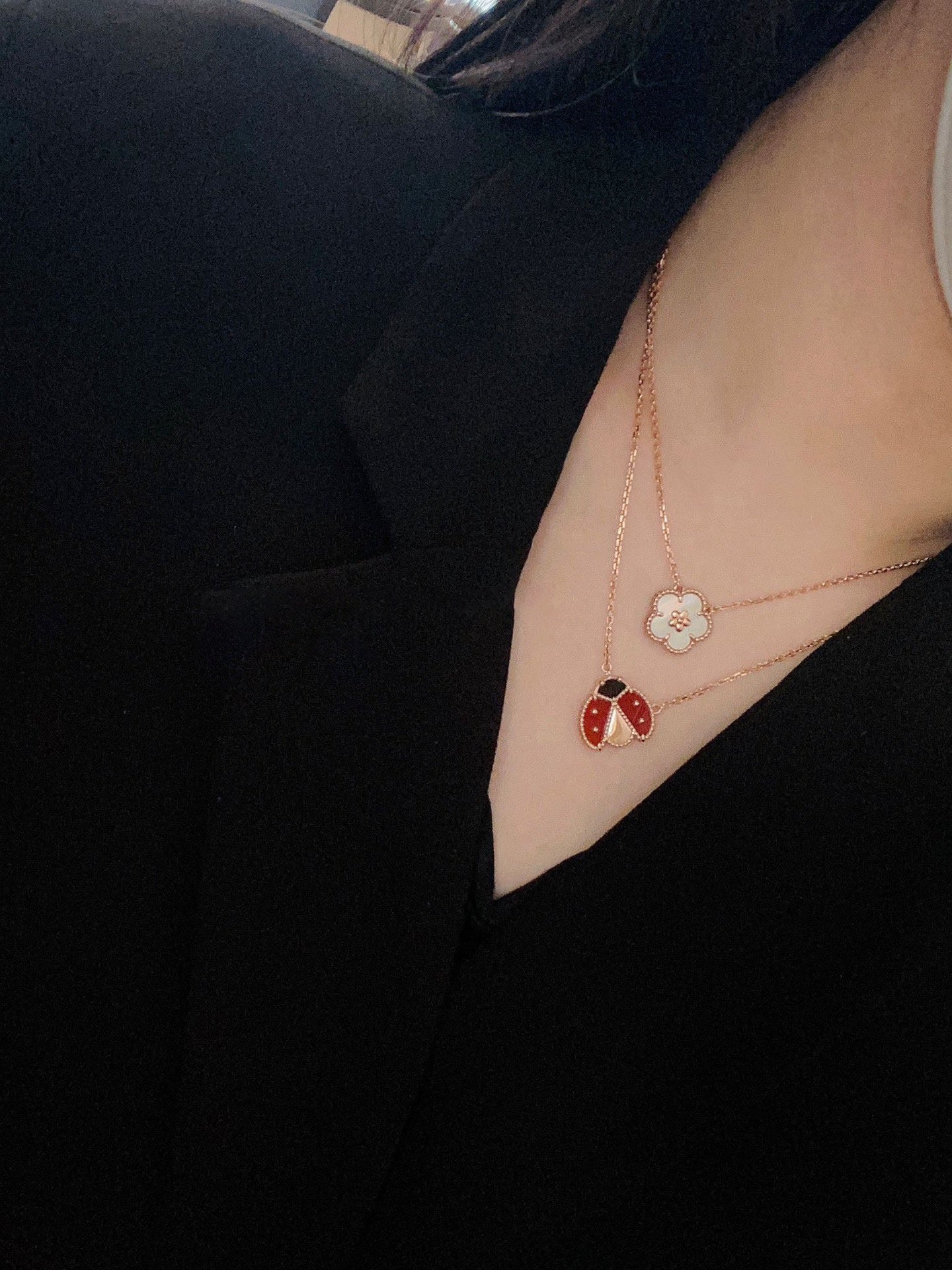 반클리프 럭키 스프링 펜던트 네크리스