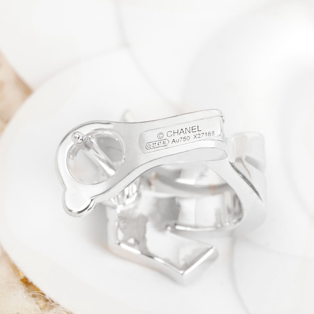 샤넬 에뚜알 필랑뜨 이어링