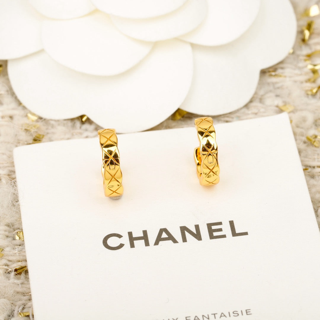 샤넬 코코크러쉬 미니 후프 이어링