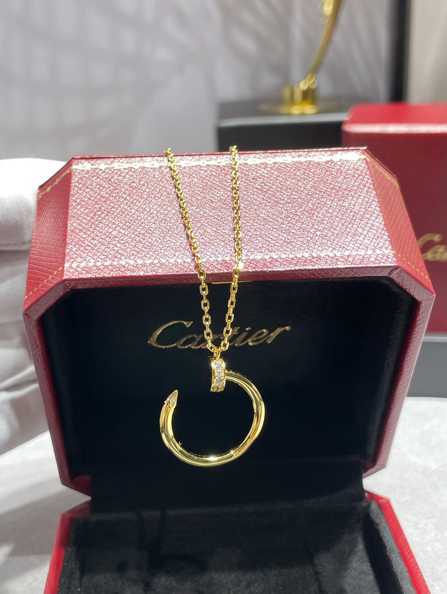 까르띠에 저스트 앵끌루 네크리스