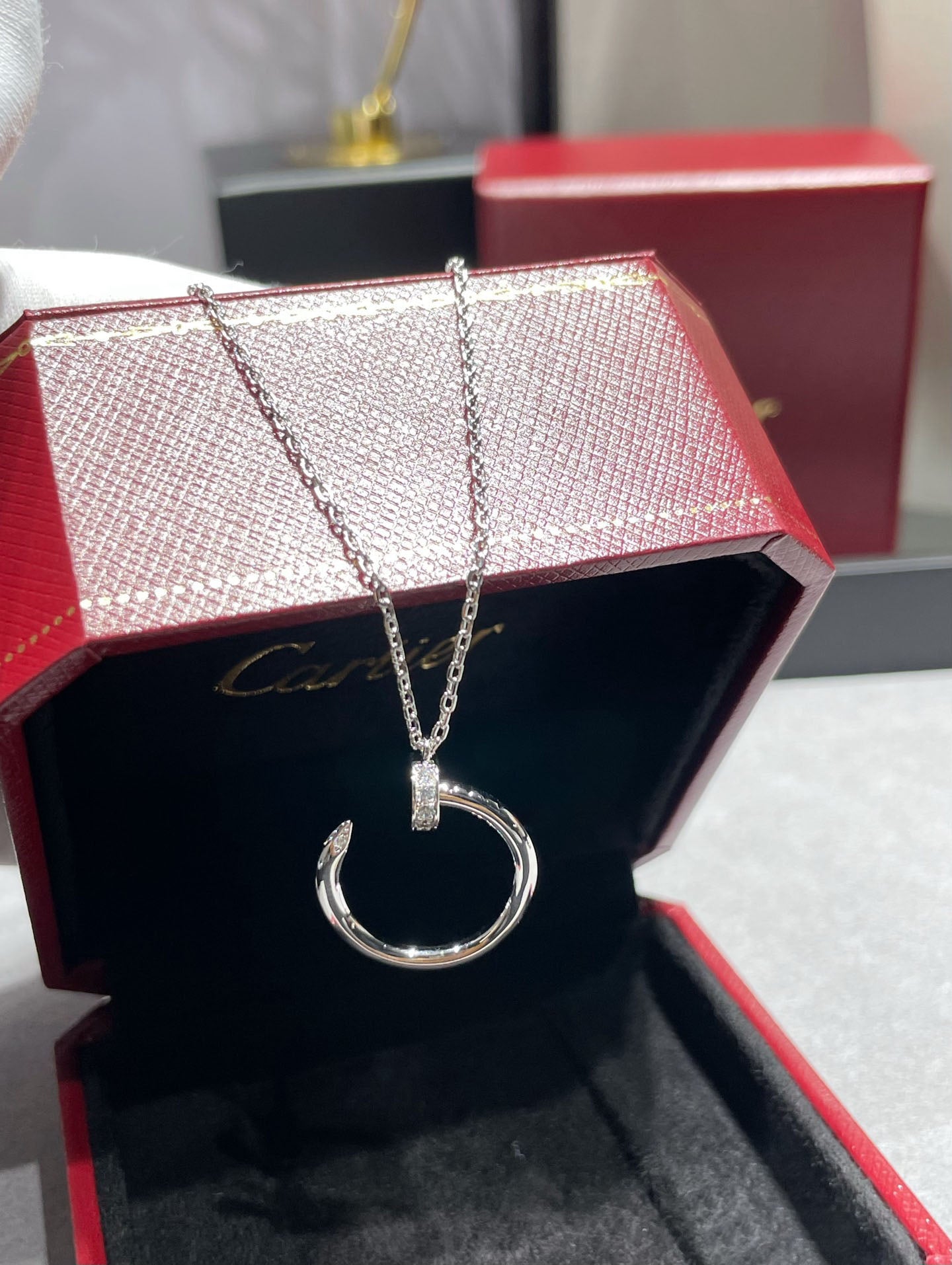 까르띠에 저스트 앵끌루 네크리스