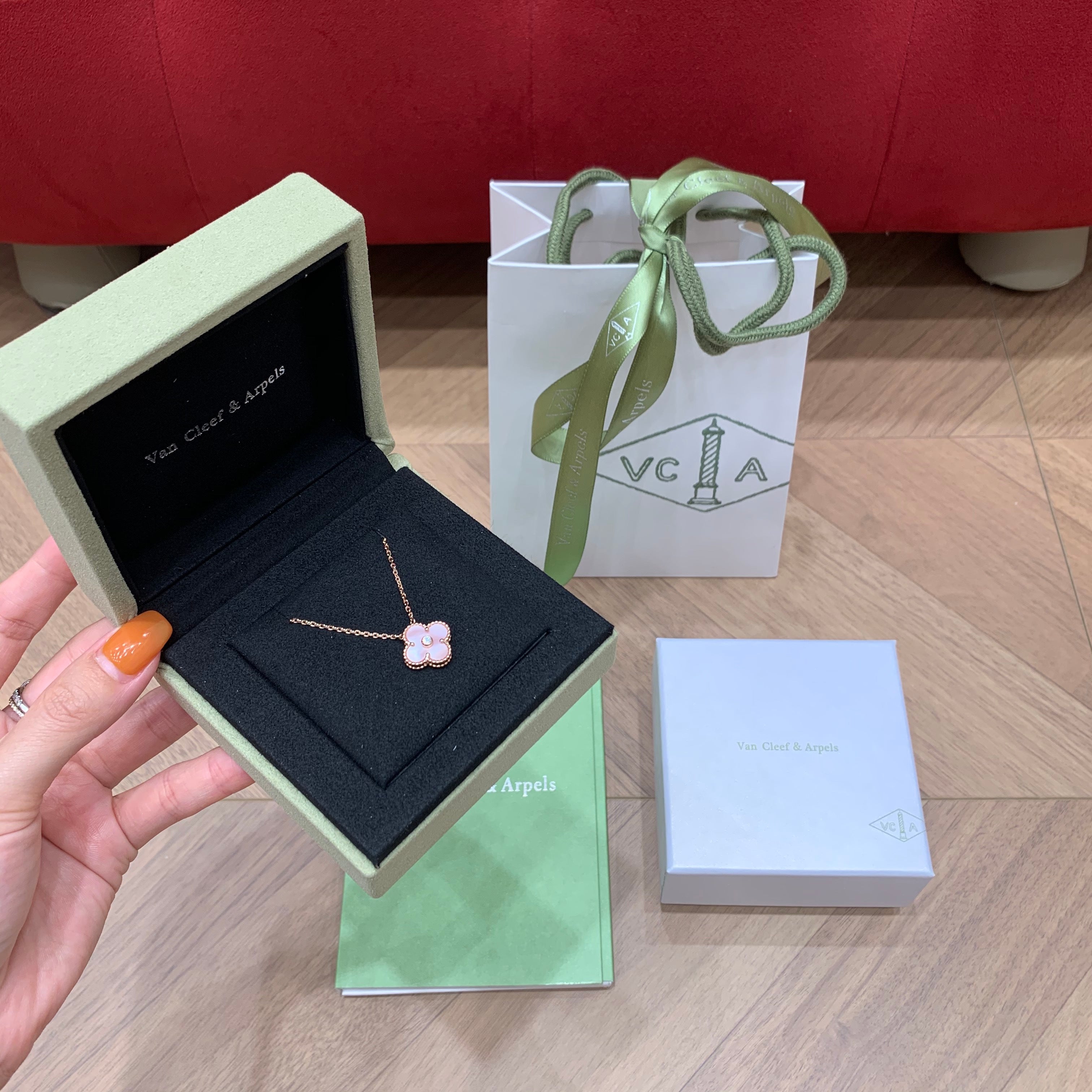 반클리프 빈티지 25 홀리데이 알함브라