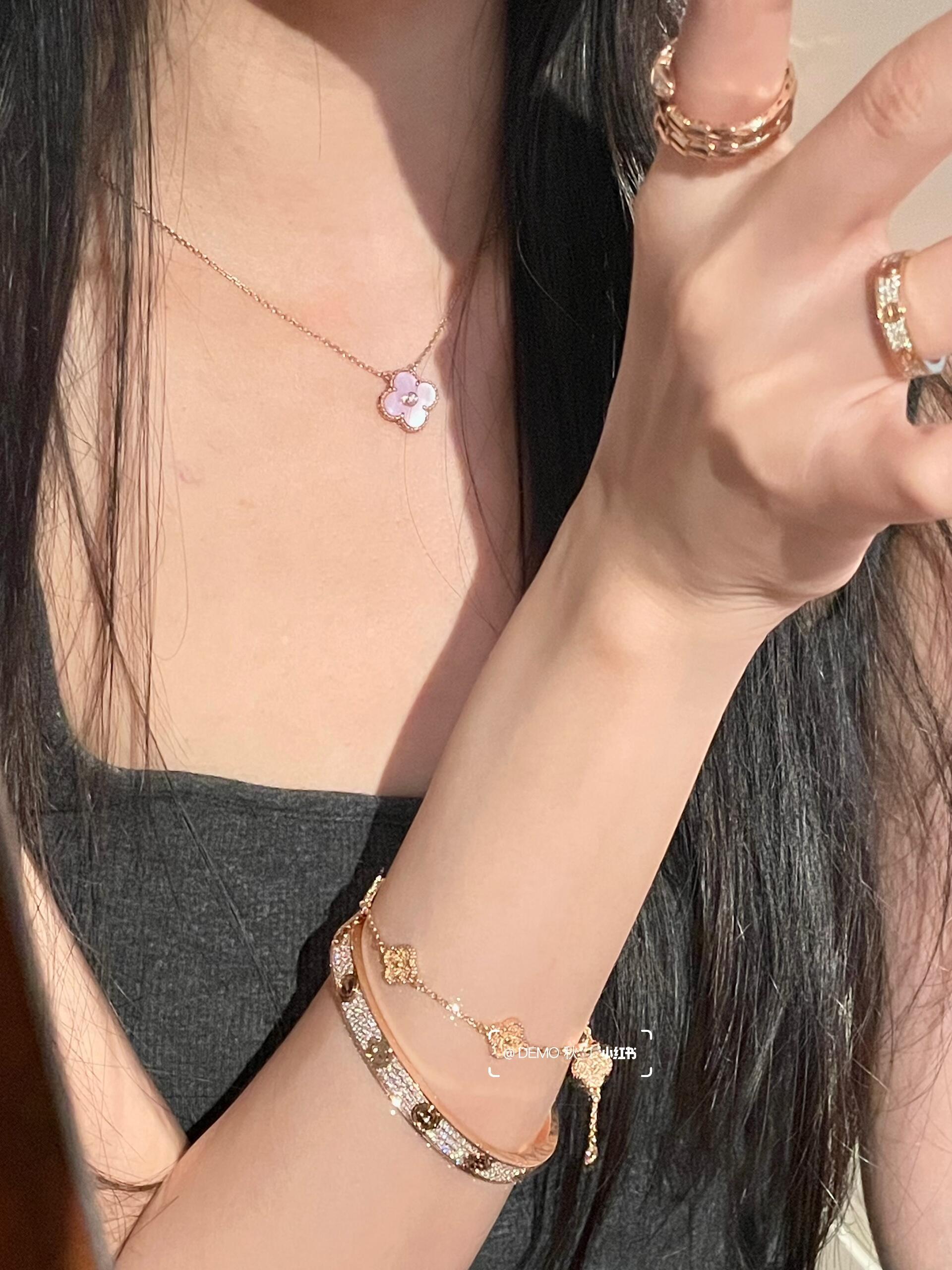 반클리프 빈티지 25 홀리데이 알함브라