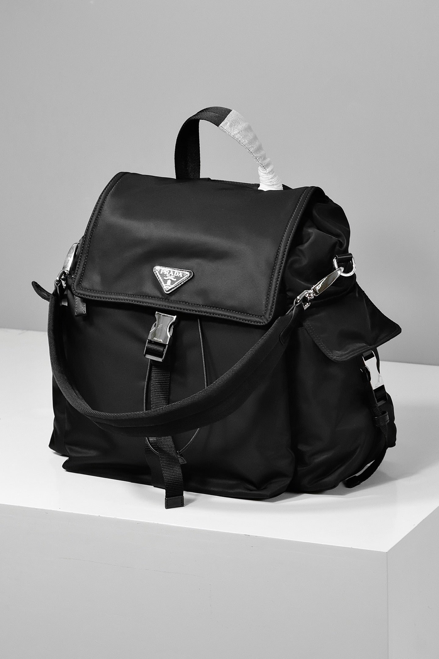 프라다 익스플로어 리나일론 및 가죽 백팩