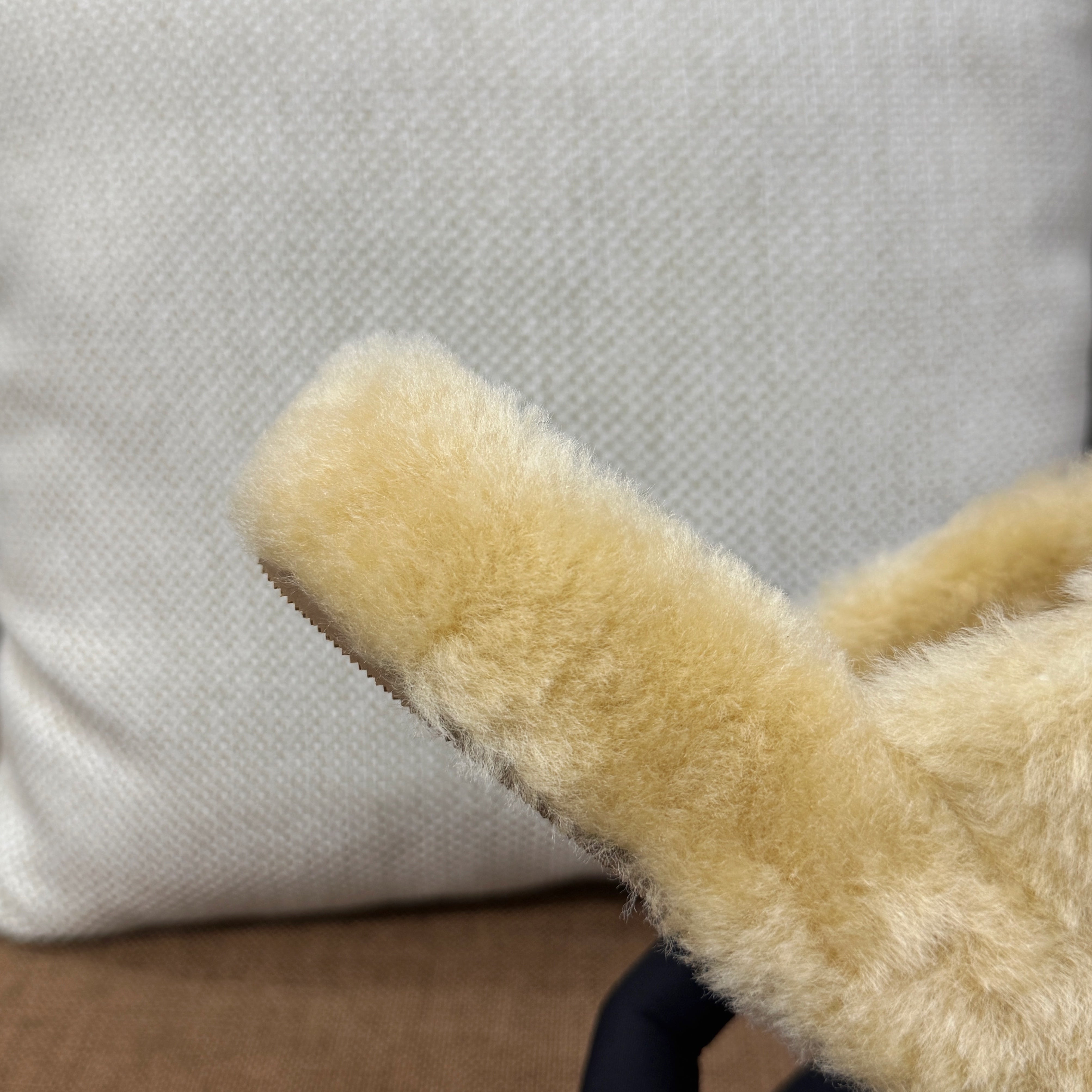 셀린느 트리옹프 슬라이드 시어링