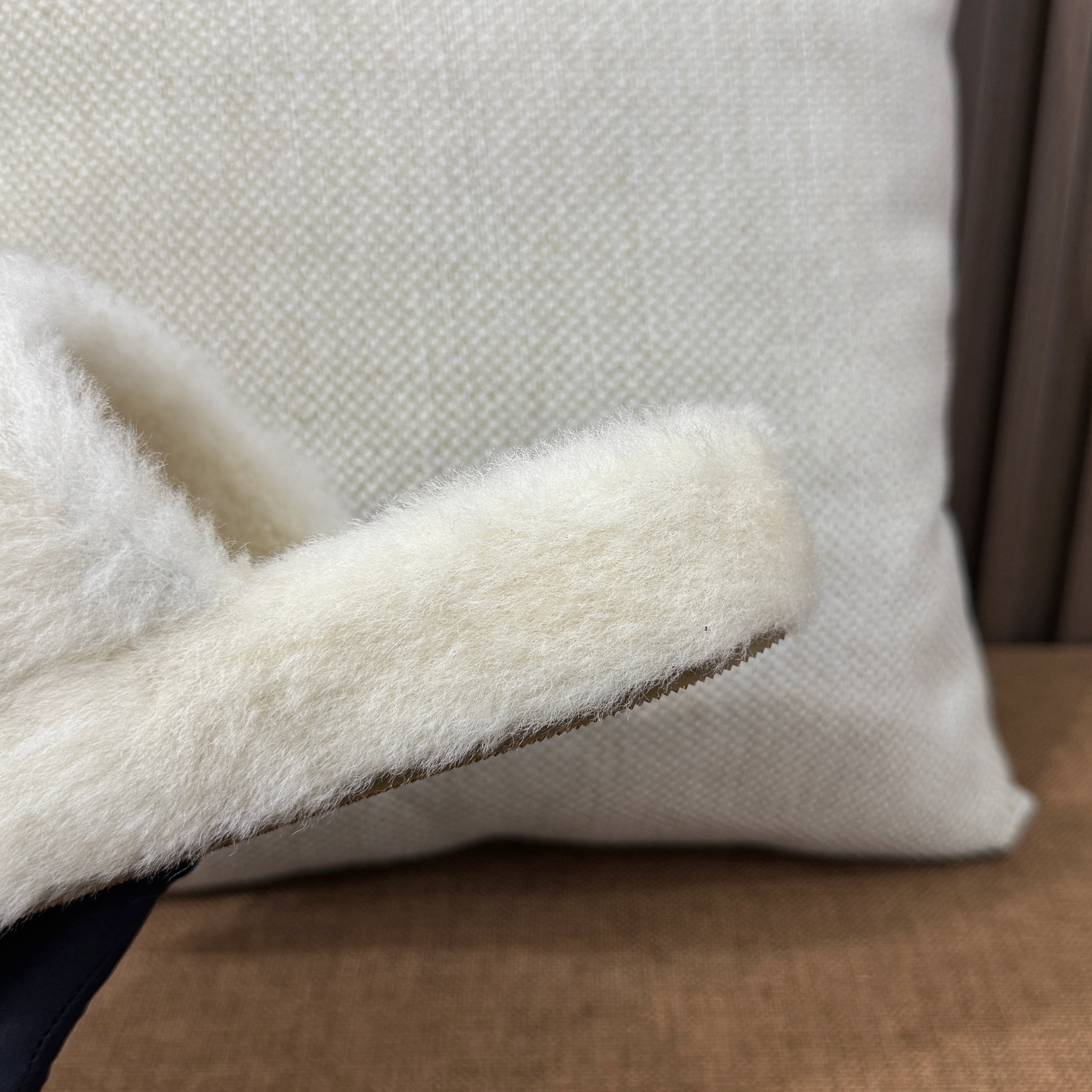 셀린느 트리옹프 슬라이드 시어링