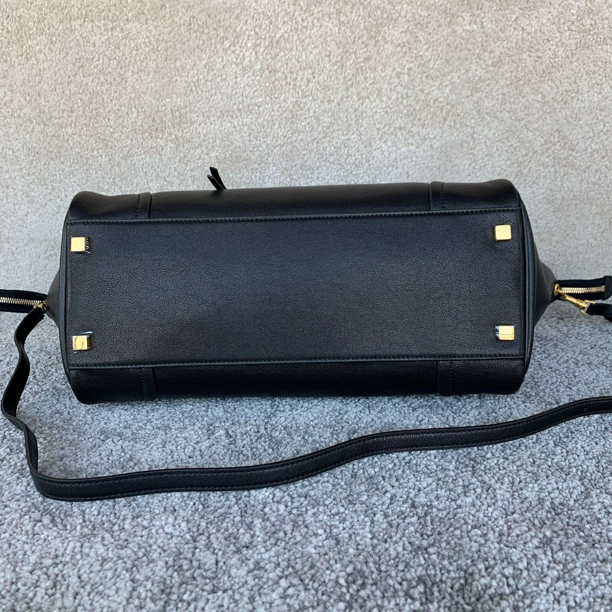 셀린느 미디움 뉴 러기지백