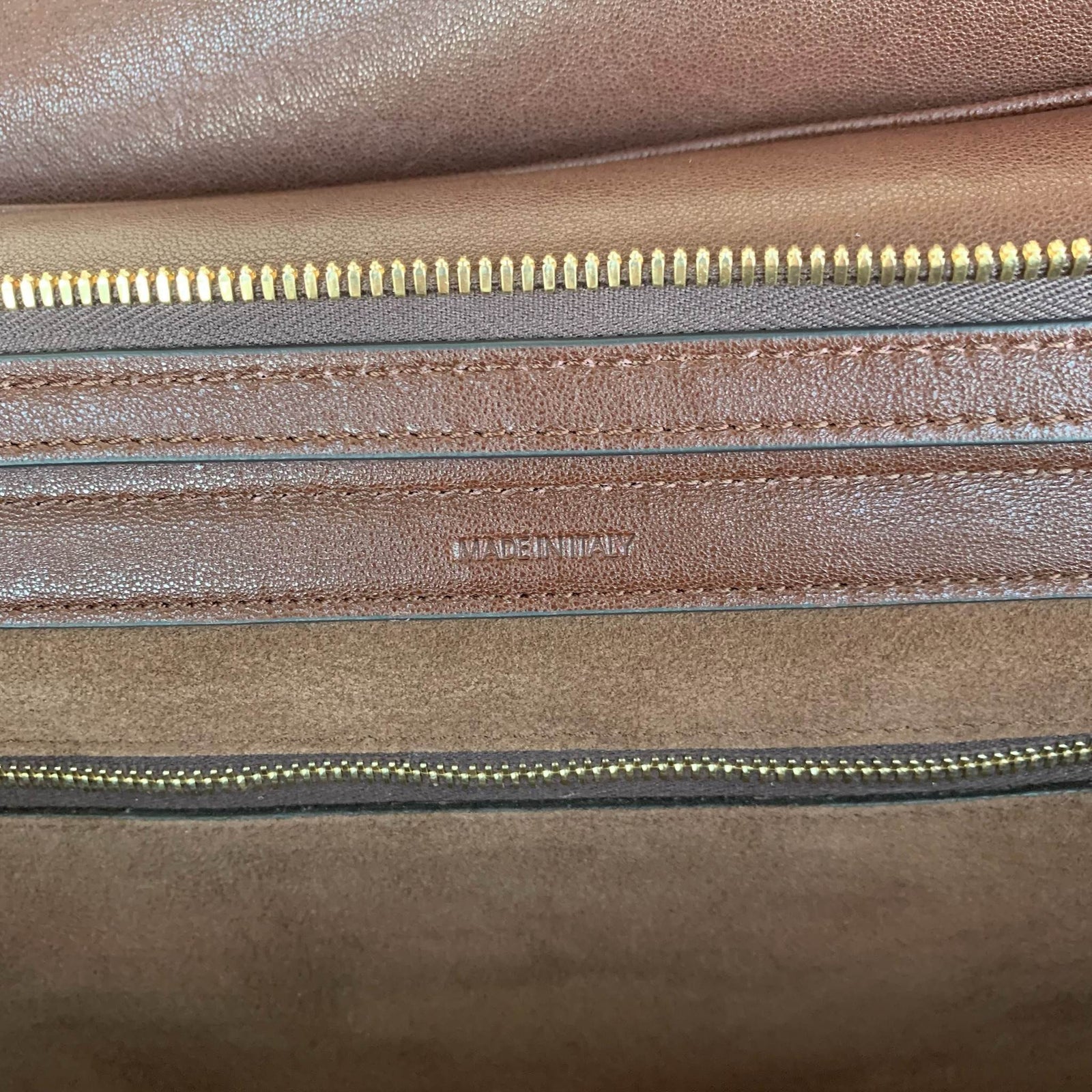 셀린느 미디움 뉴 러기지백