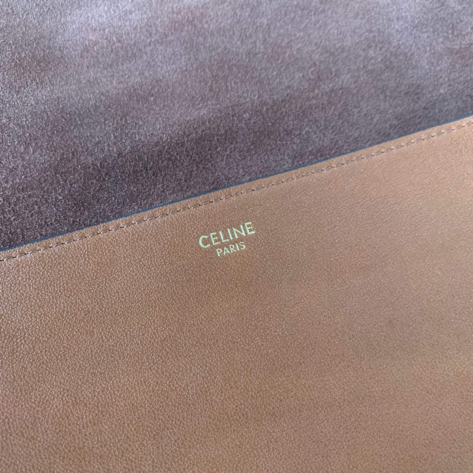 셀린느 소프트 트리옹프 베사체