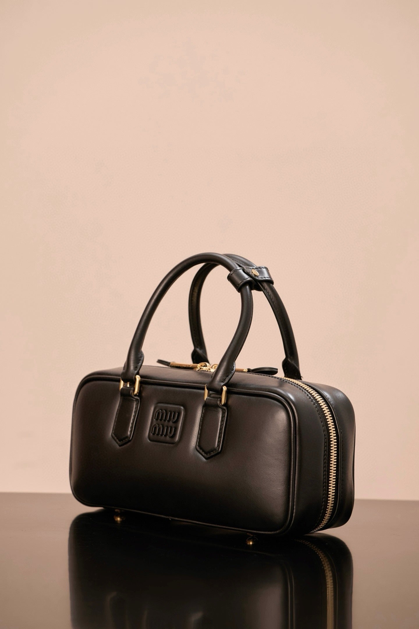 미우미우 아르카디 라지