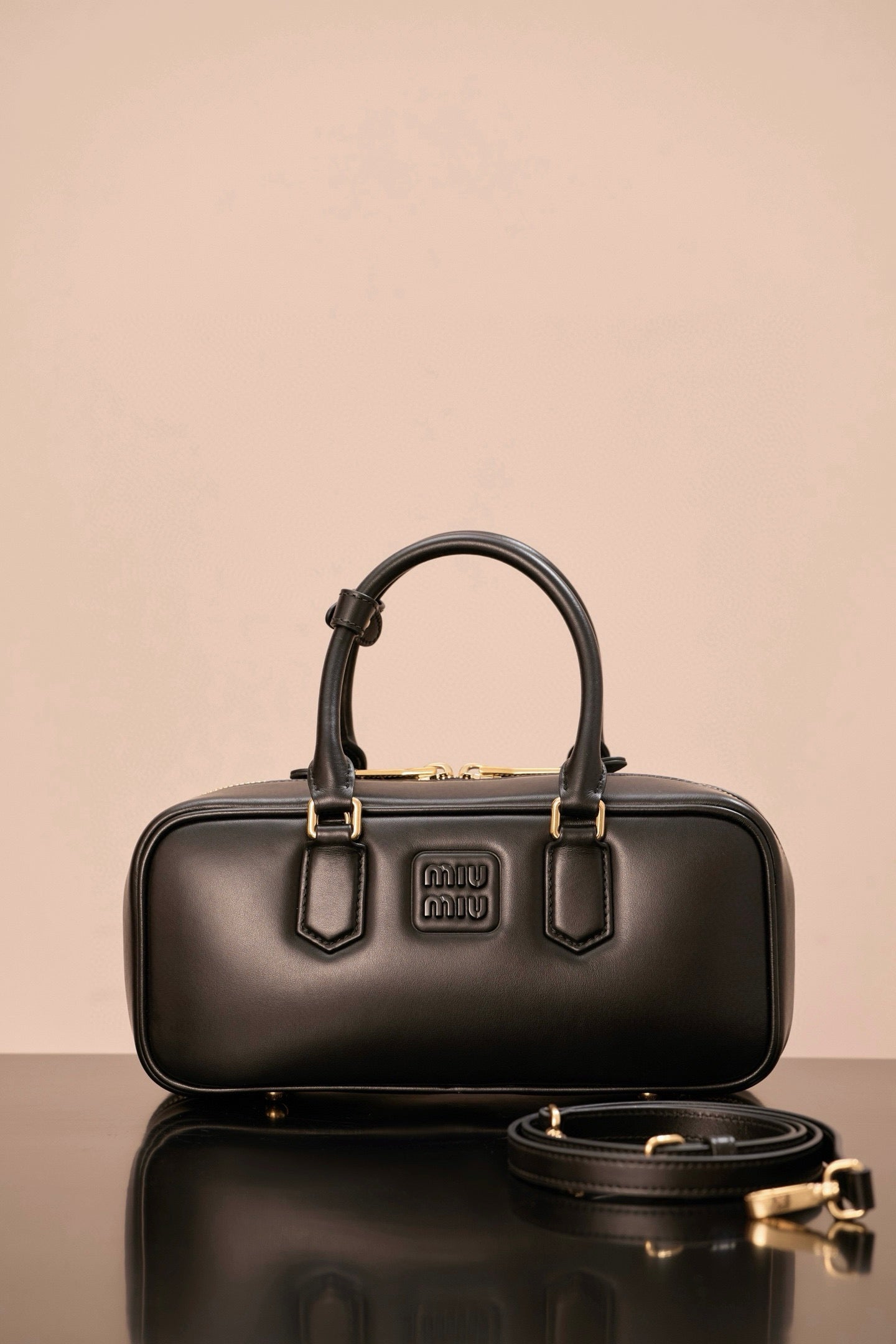 미우미우 아르카디 라지