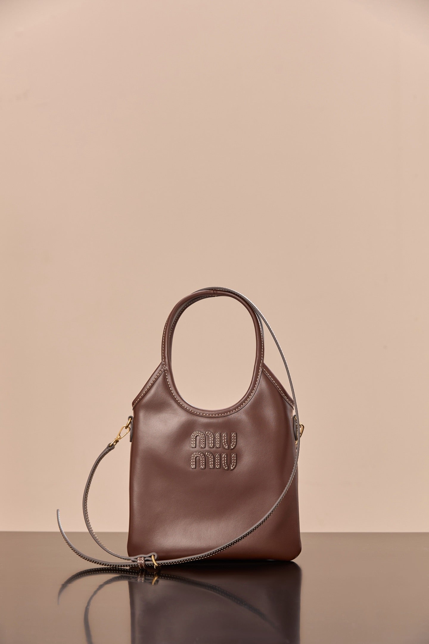 미우미우 아이비백 미니 (다크 브라운)