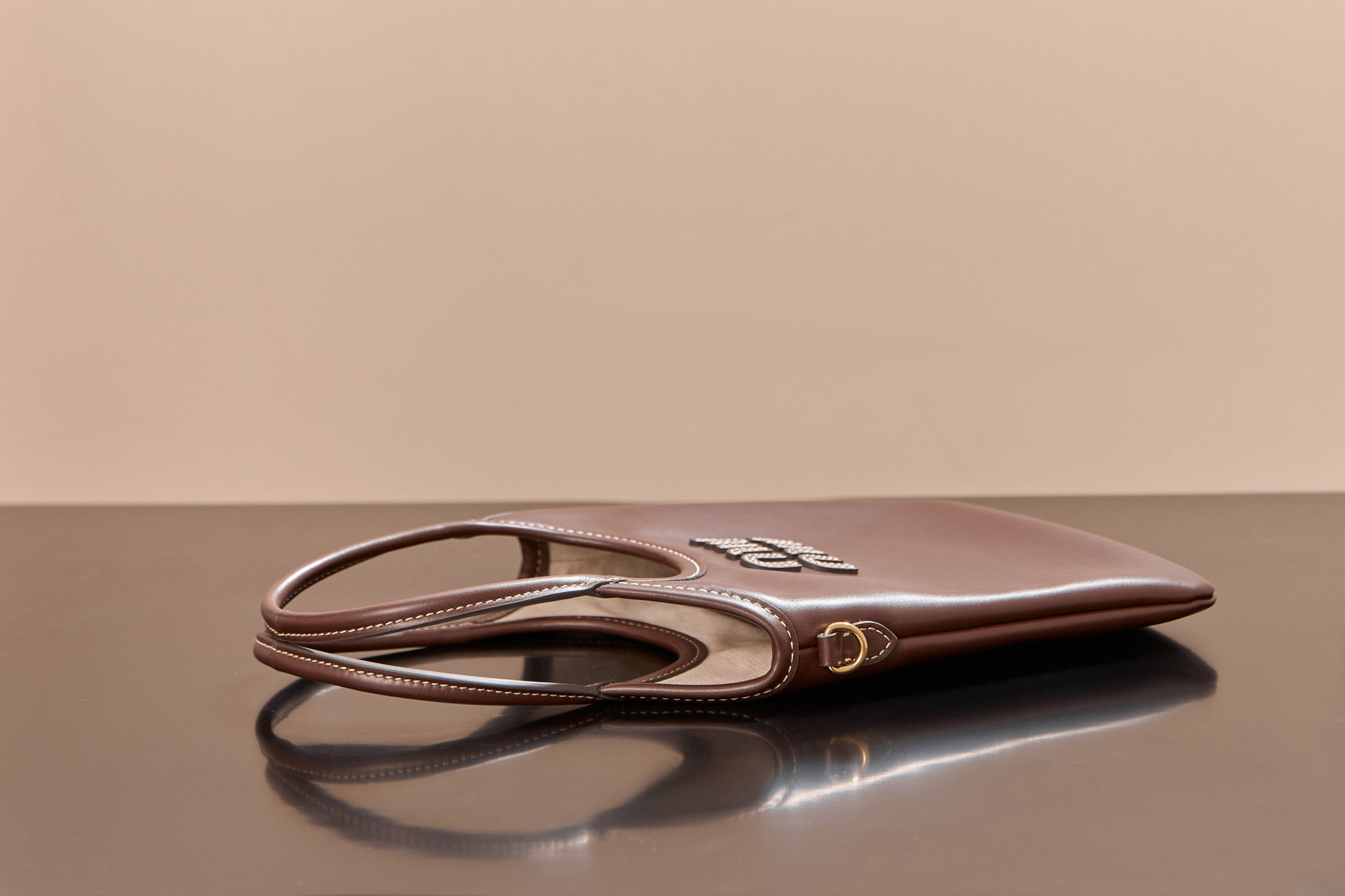 미우미우 아이비백 미니 (다크 브라운)