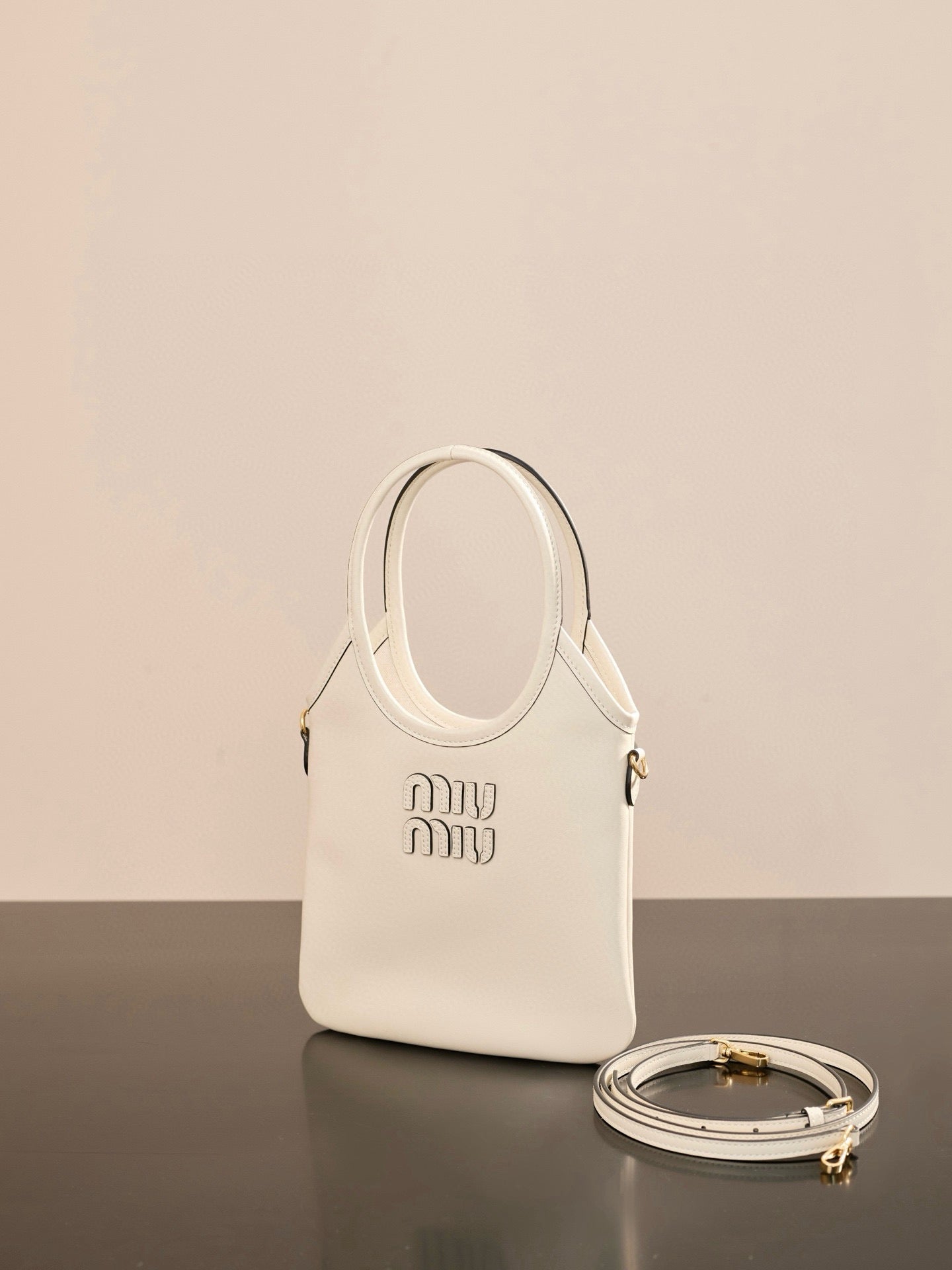 미우미우 아이비백 미니 (화이트)
