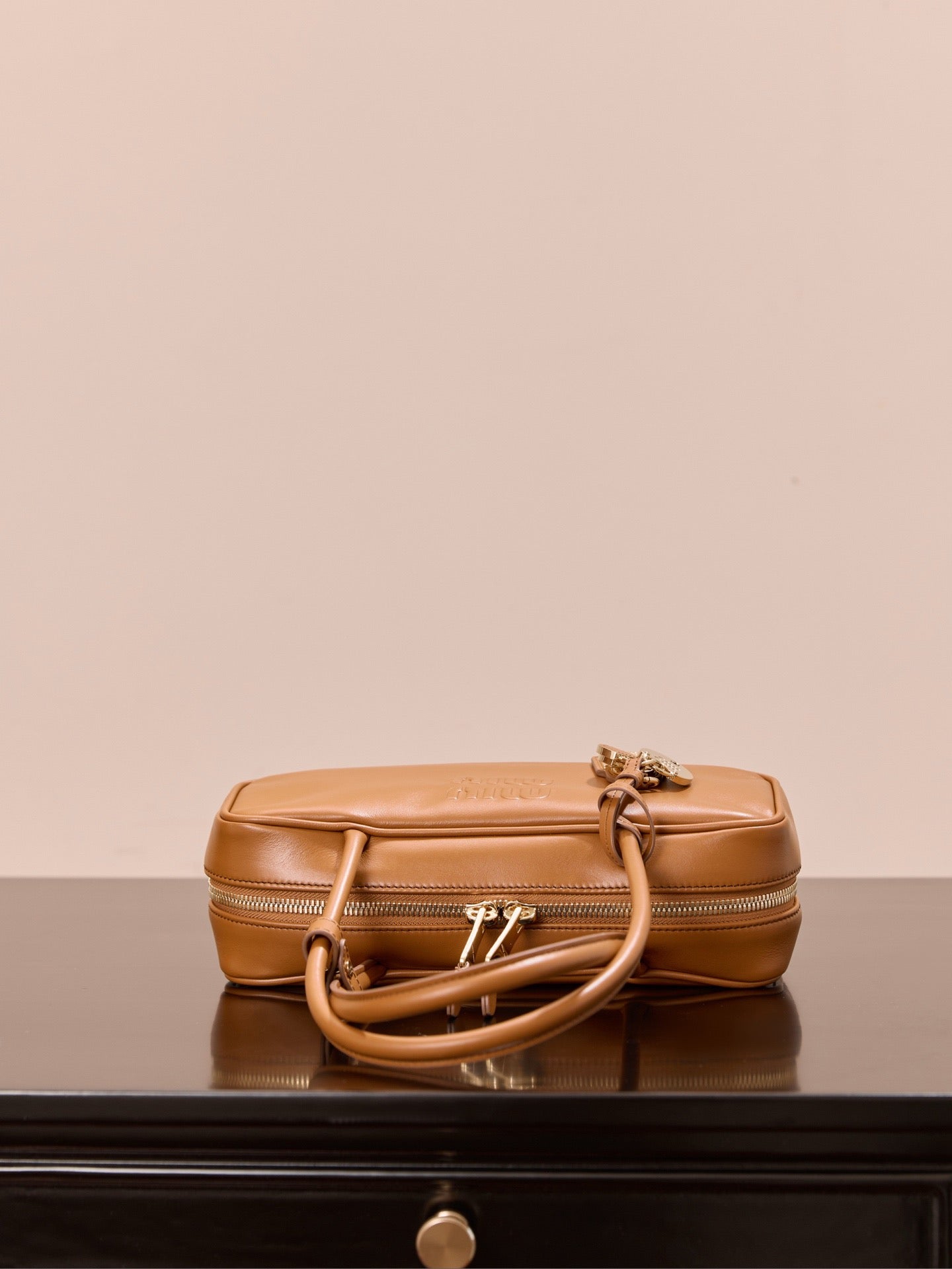 미우미우 가죽 보 백 스몰 (브라운)