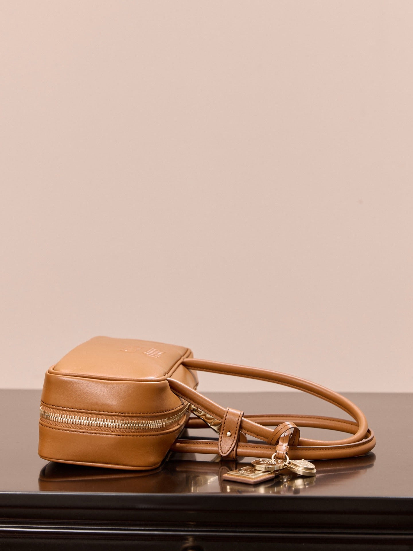 미우미우 가죽 보 백 스몰 (브라운)