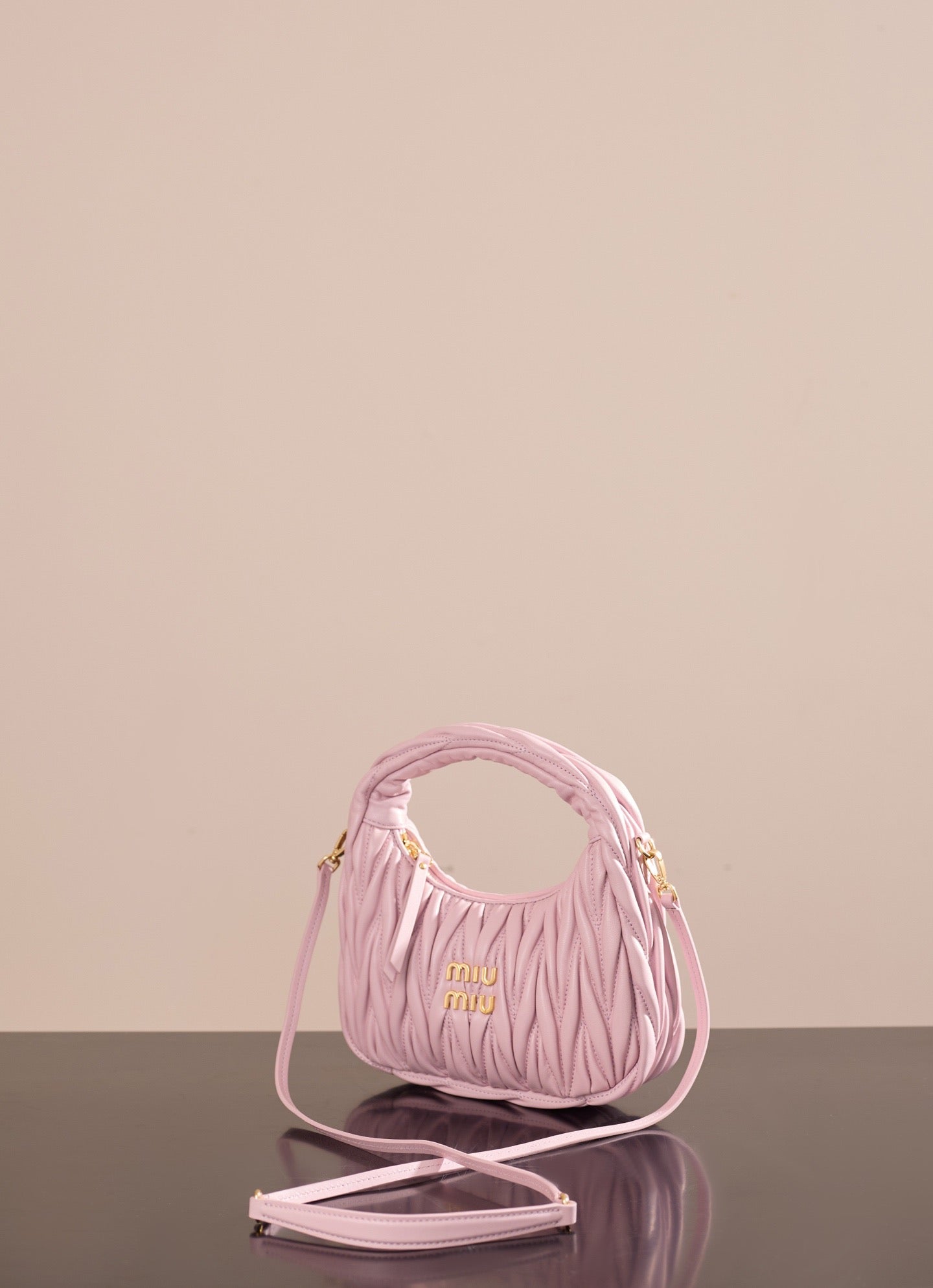 미우미우 완더 호보백 스몰