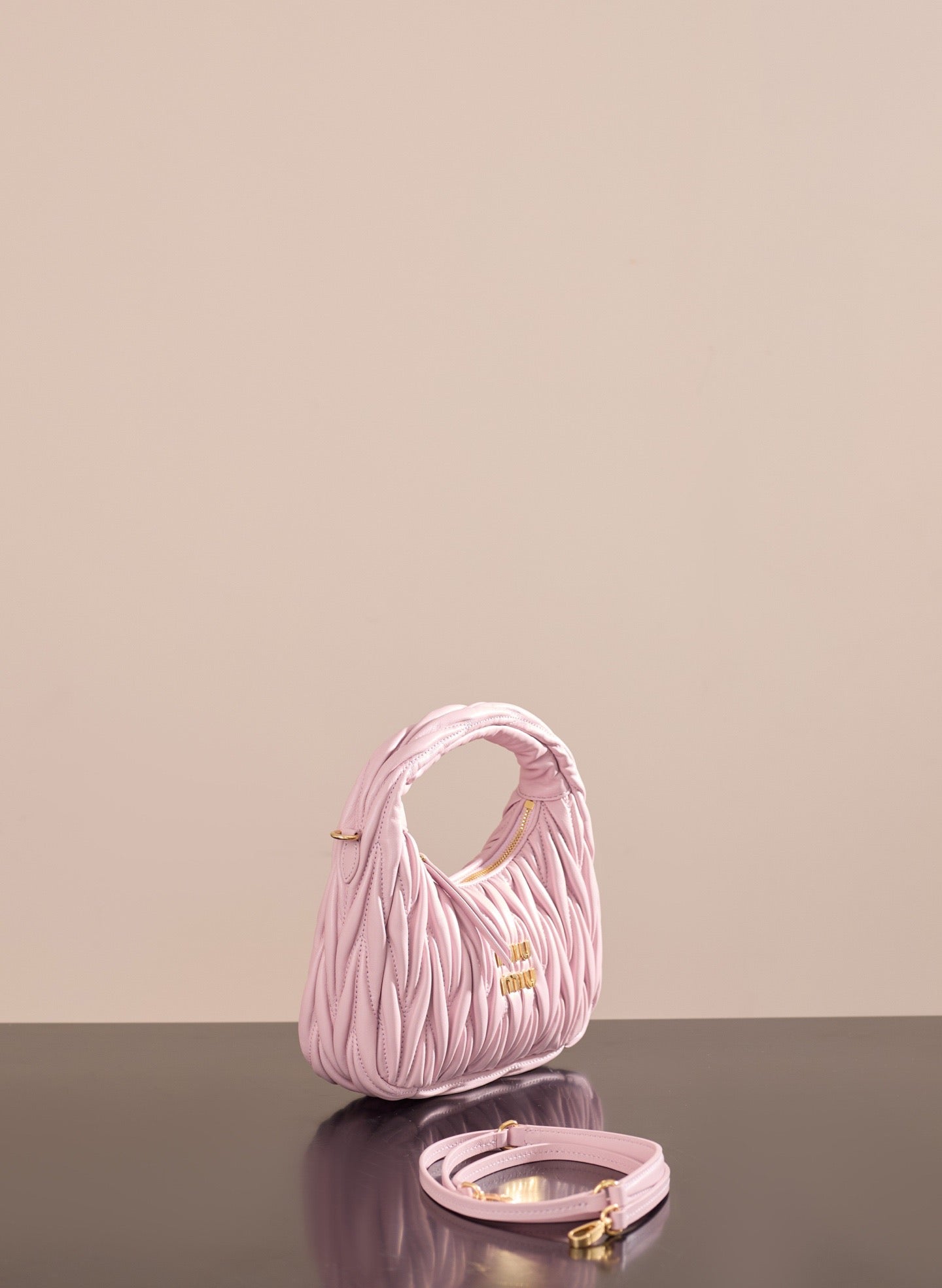 미우미우 완더 호보백 스몰