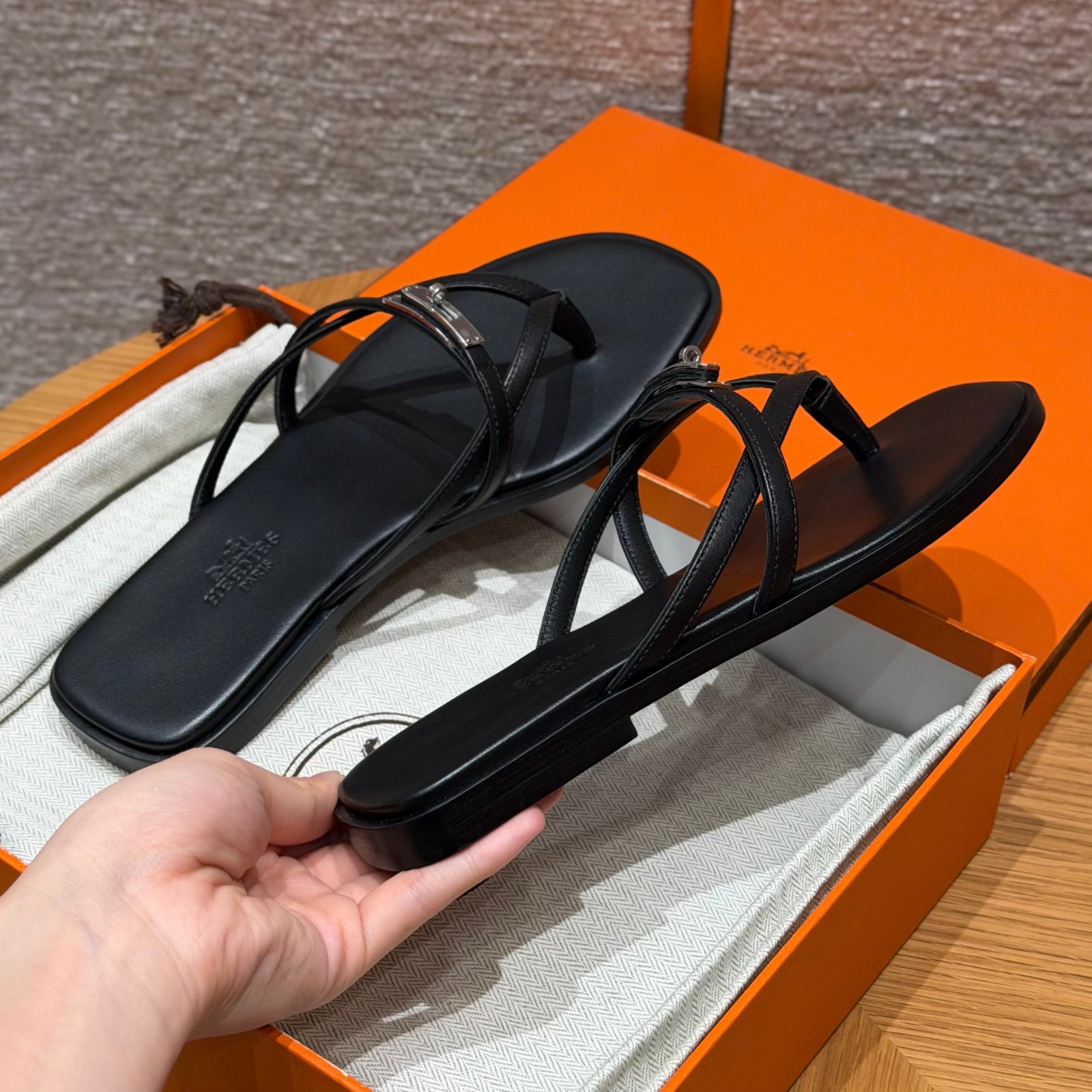 에르메스 미스 쪼리 슬리퍼