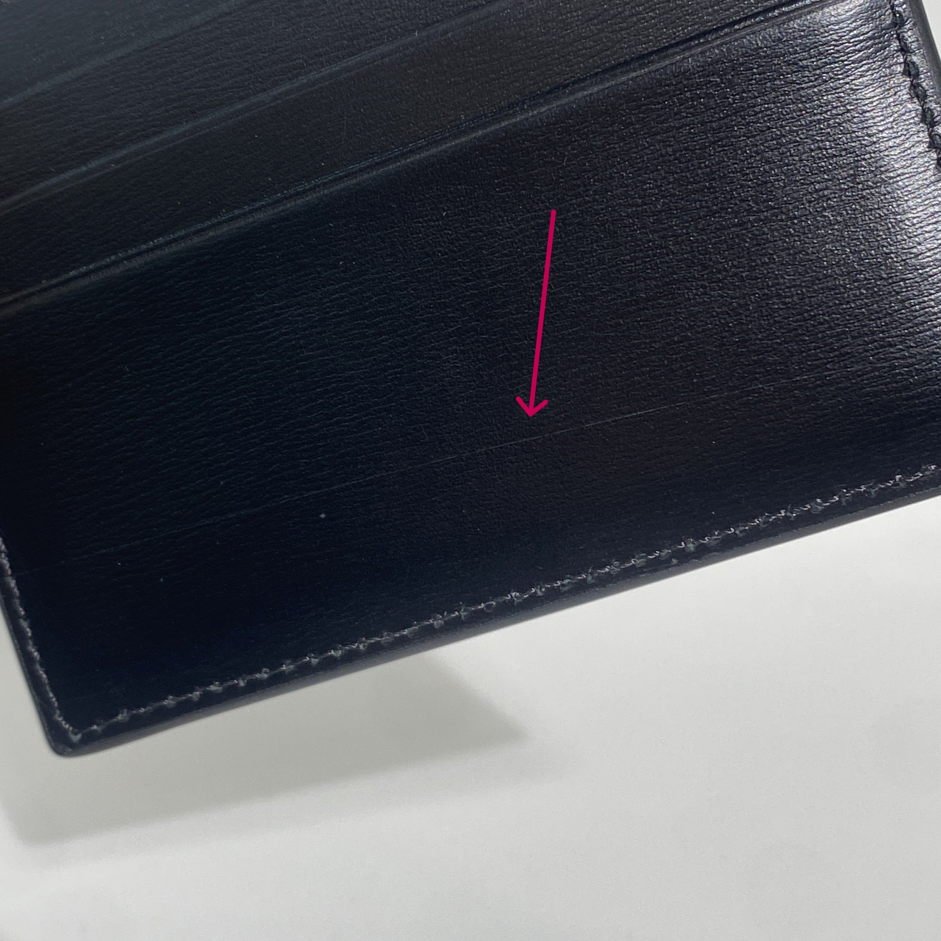 할인재고,하자 6번) 1% 셀린느 카프스킨 카드홀더 (정면 및 뒷면 스크래치)