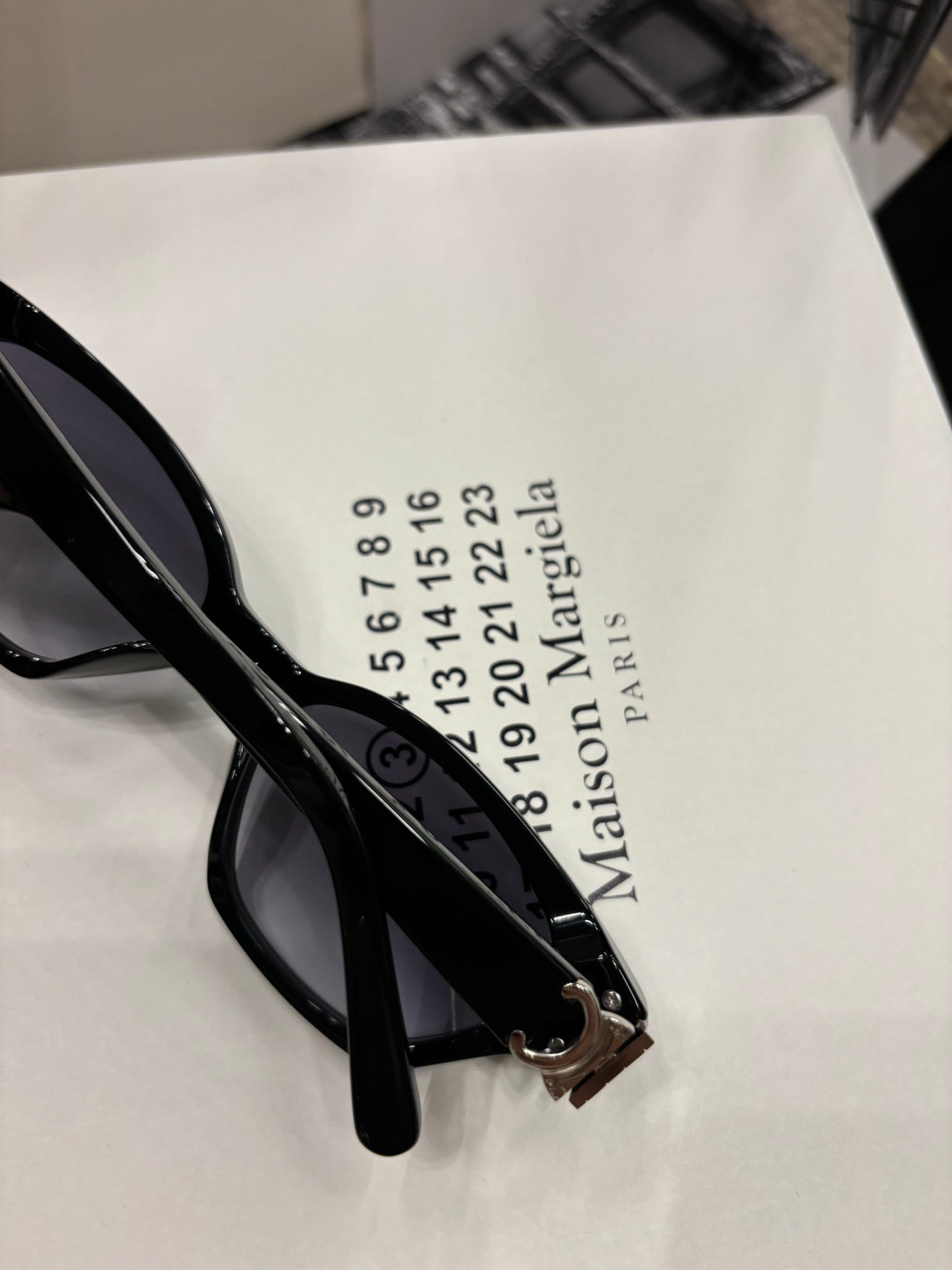 CEL선글라스 CL40524