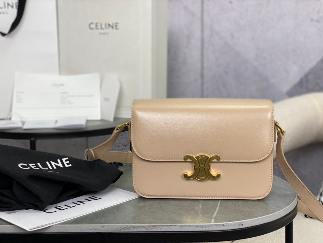 CEL 트리옹프 숄더백 미디움
