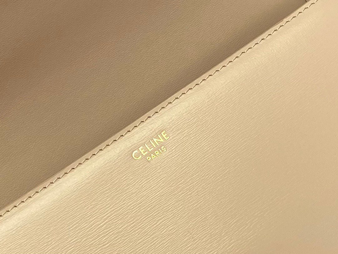CEL 트리옹프 숄더백 미디움