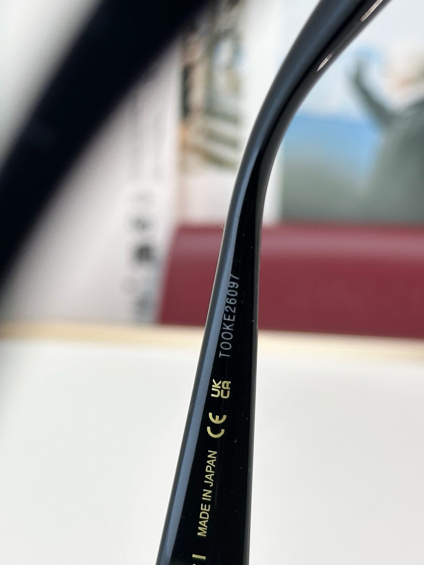 구찌 선글라스 GG1826SK