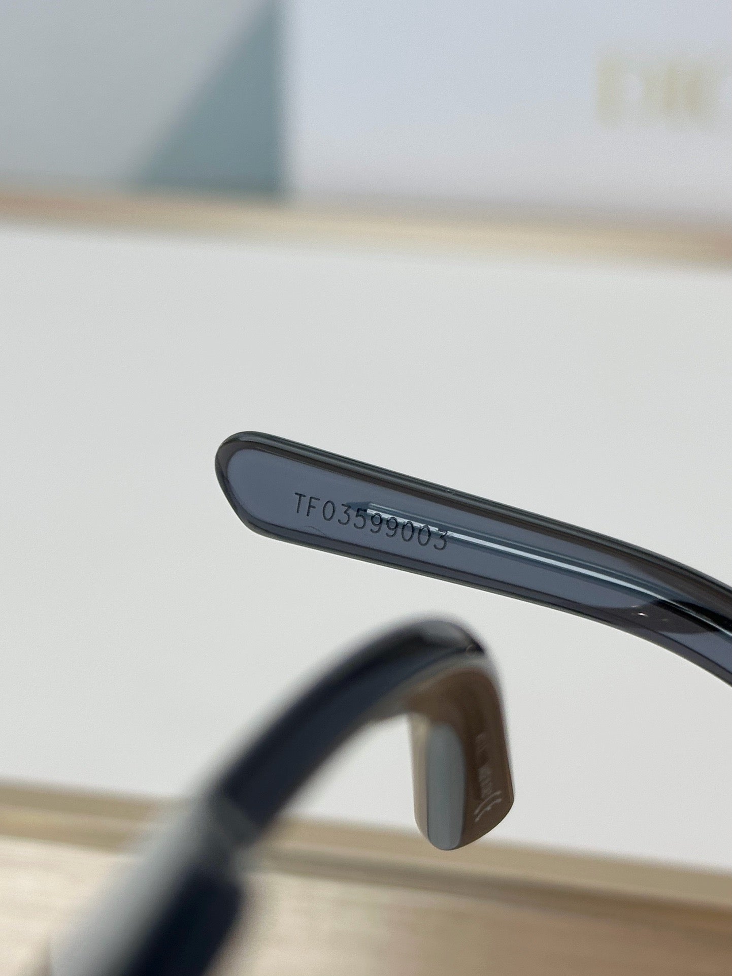디올 안경 Signature S5I