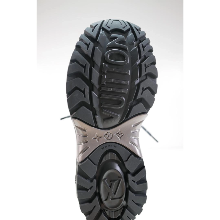 루이비통 디스커버리 레이스 업 그린 스니커즈