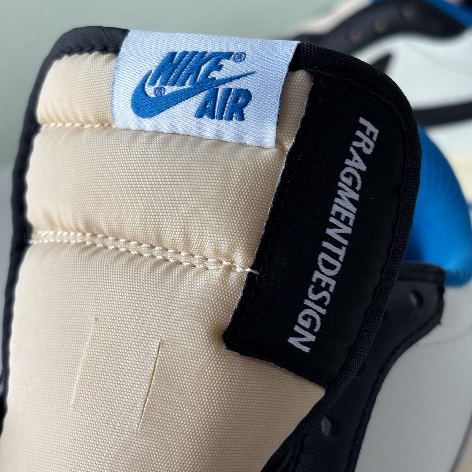 국내) 다른공장) 나이키 트래비스 스캇 265 (2번)