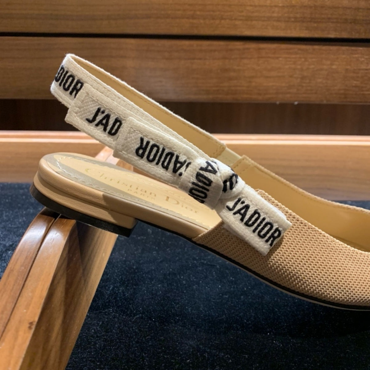 디올 슬링백 플랫 누드