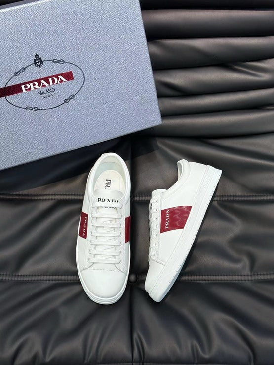 프라다 레이스드 스니커즈