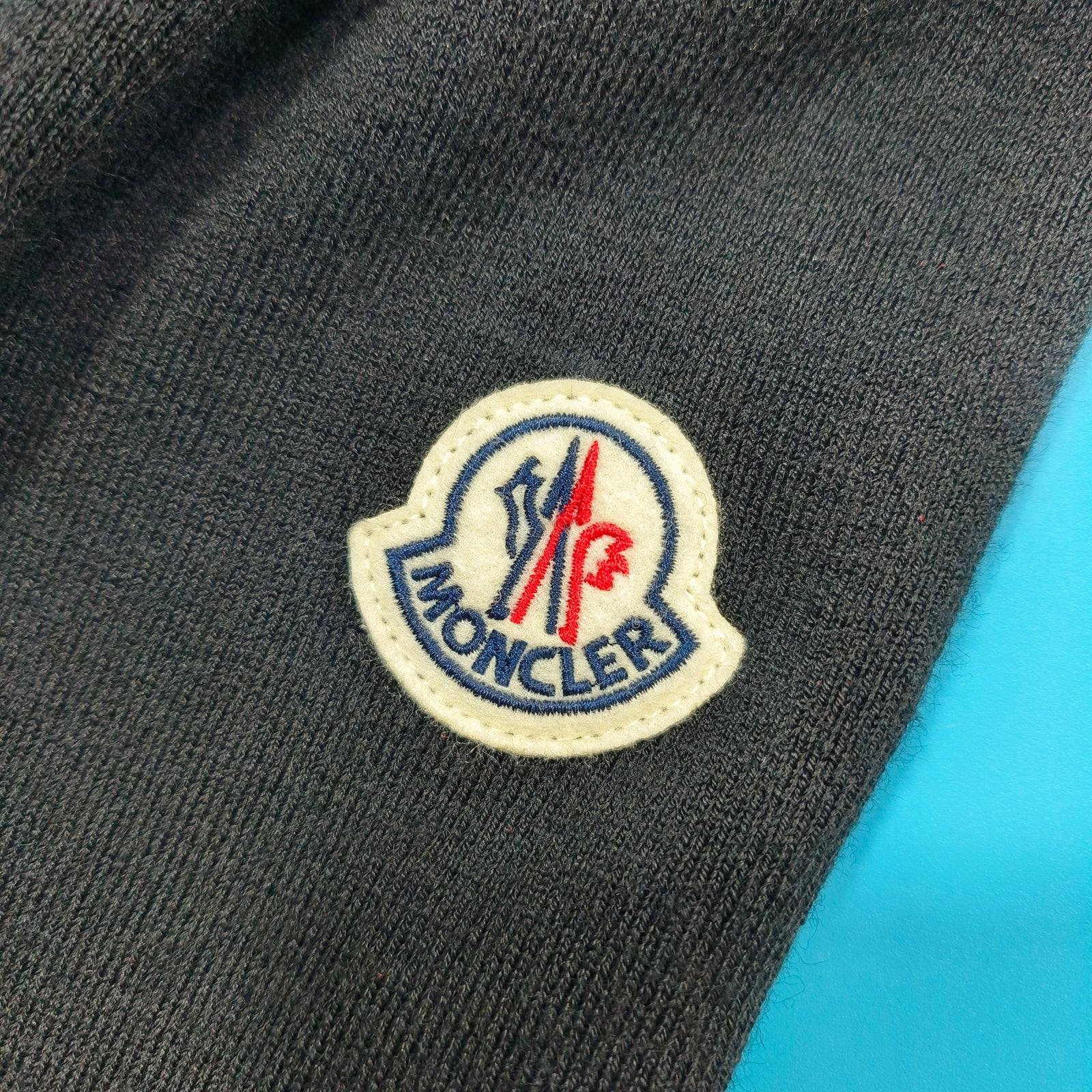 트리콧 로고 패딩 울 집업 가디건