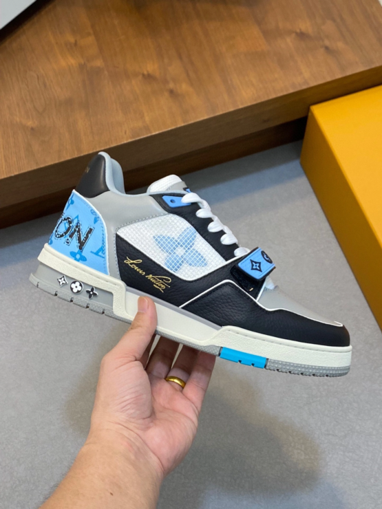 루이비통 LV 트레이너 벨크로 스니커즈