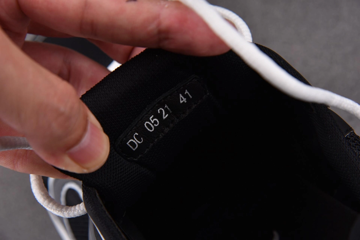 디올 B30 카운트다운 스니커즈