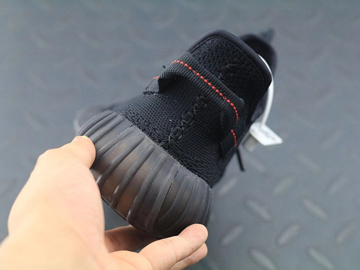 YEEZY 350 V2 브레드
