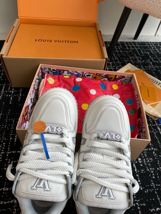 루이비통 LV 트레이너 맥시 스니커즈