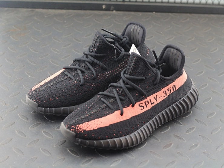 YEEZY 350 V2 레드