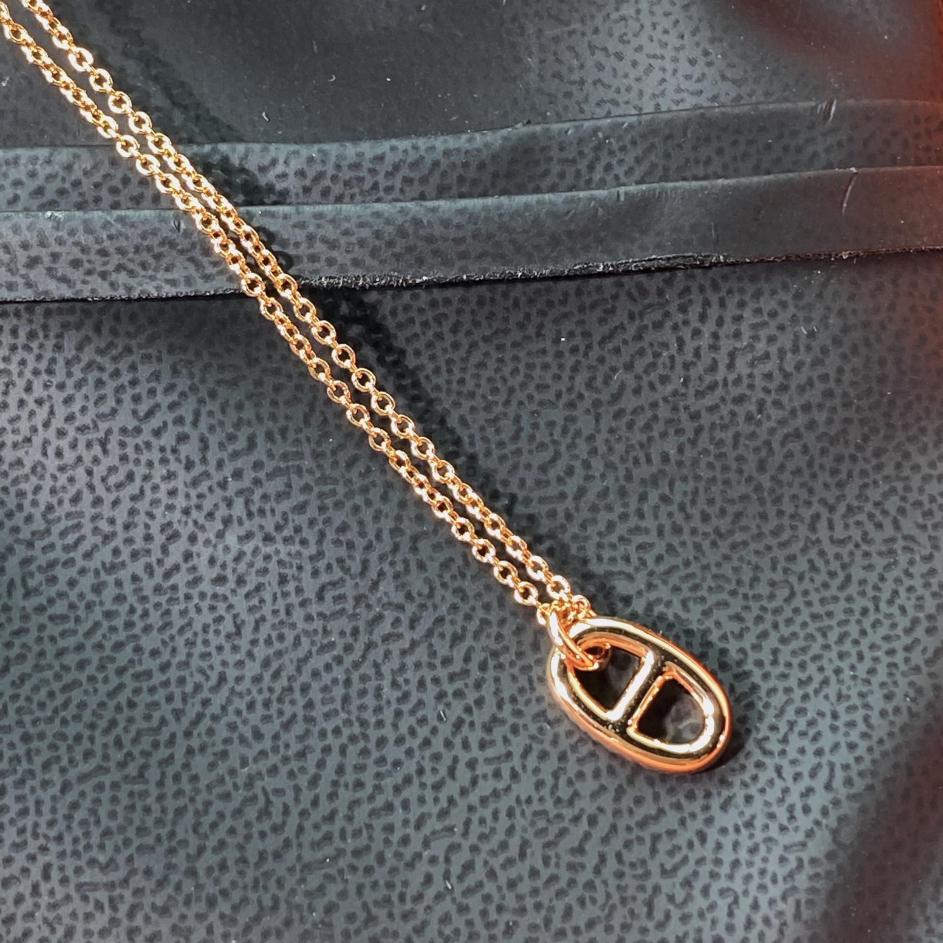 에르메스 파랑돌 샹달 목걸이