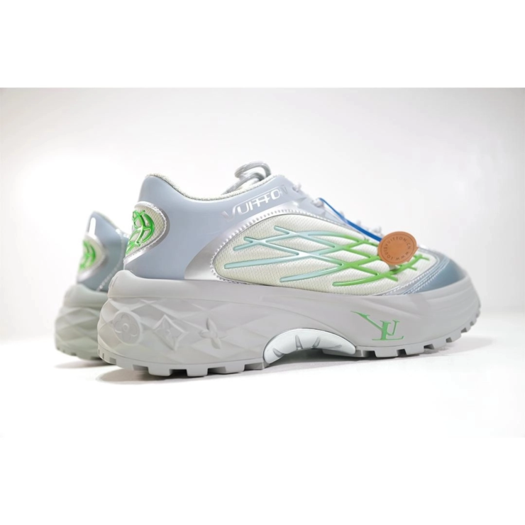 루이비통 디스커버리 레이스 업 그린 스니커즈