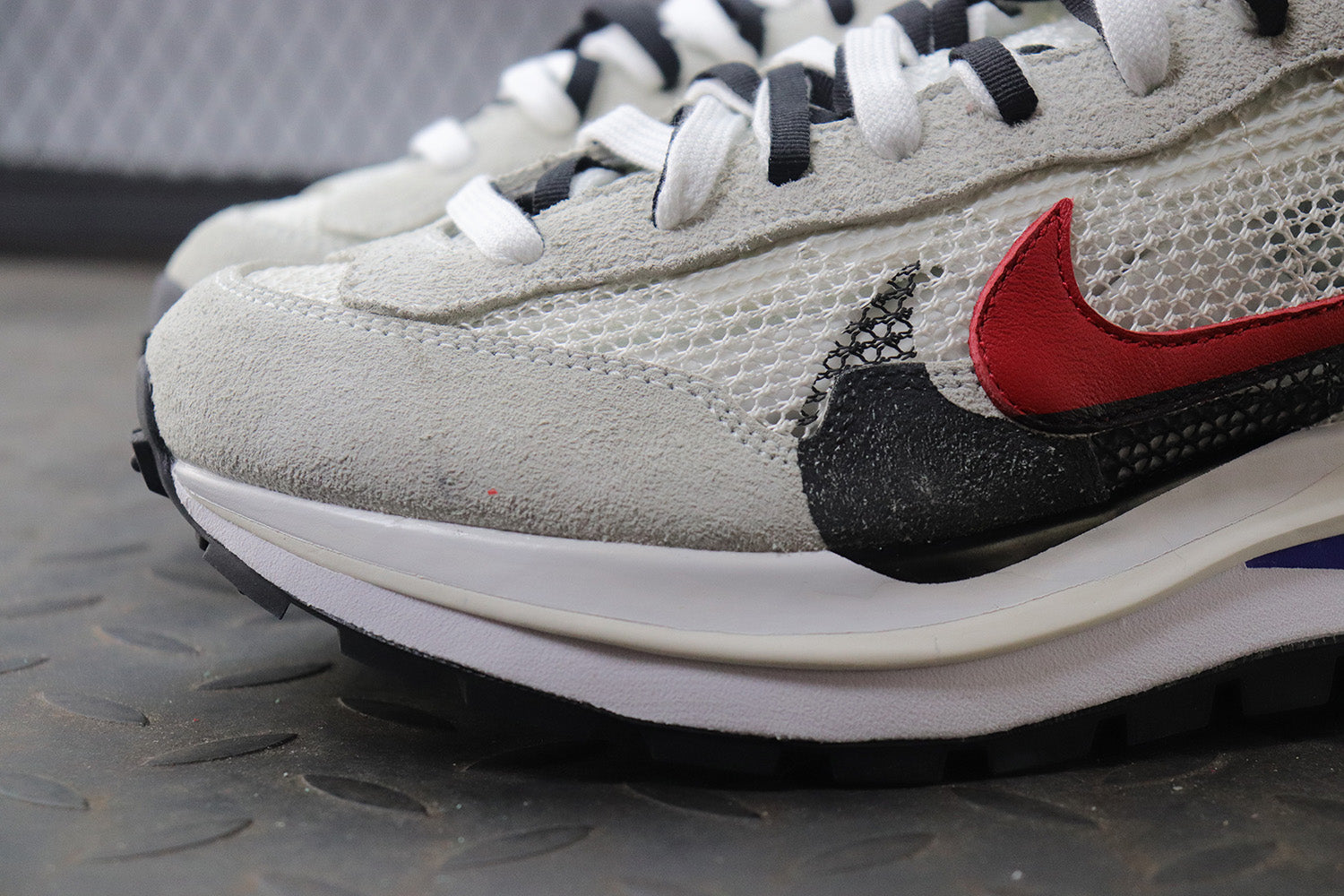 나이키 X 사카이 베이퍼와플 로얄푸시아