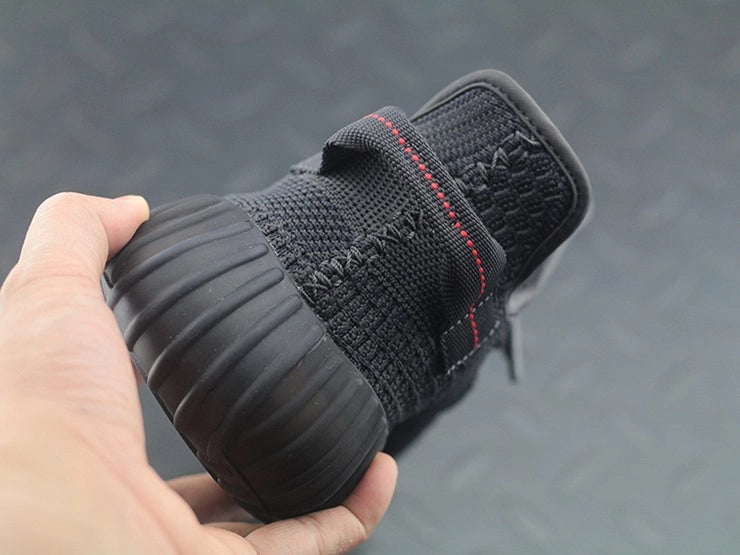 YEEZY 350 V2 블랙