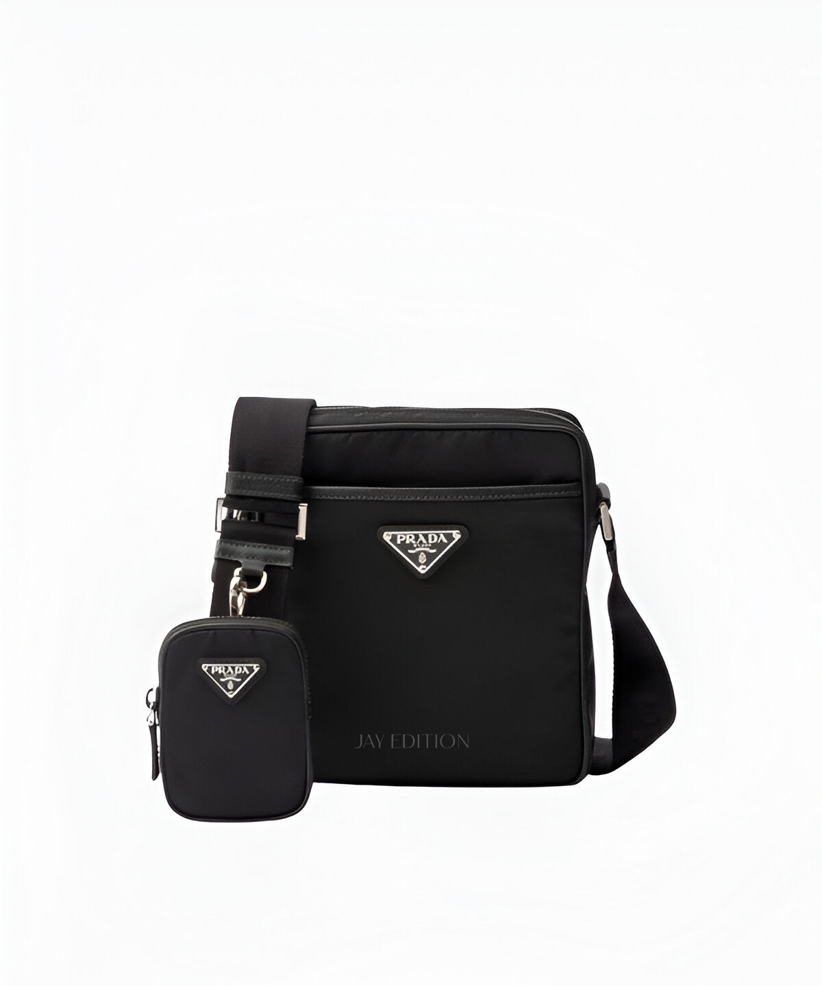 프라다 삼각로고 리나일론 사피아노 크로스백 블랙 컬러 삼각 로고 가죽 디테일 크로스 스트랩