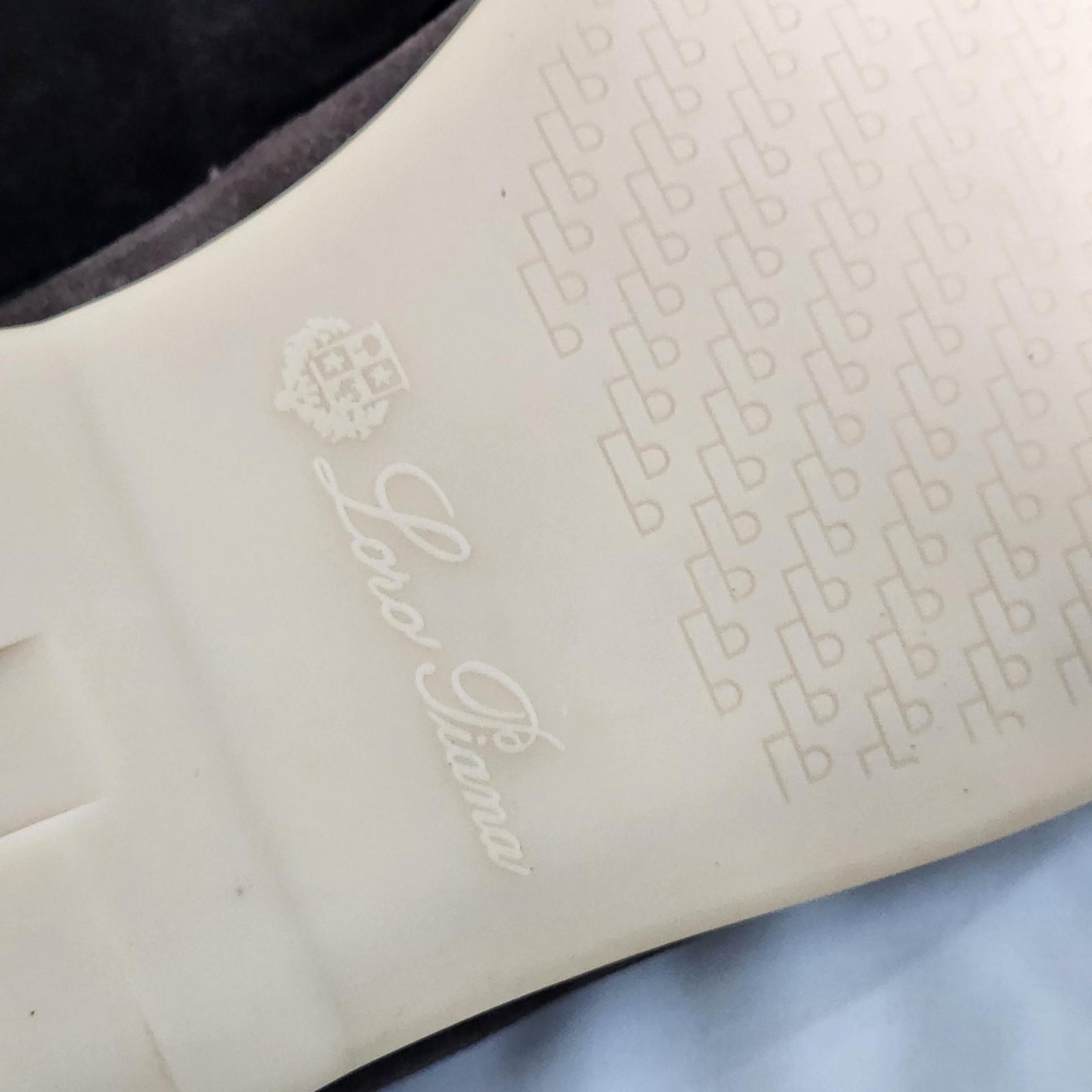 국내) 로로피아나 썸머워크 남성용 로퍼 / 모카브라운 42 (박스x)