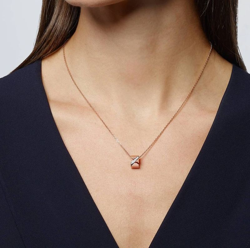 쇼메 에비당스 네크리스